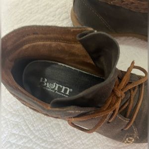 BORN ankle boots size 10